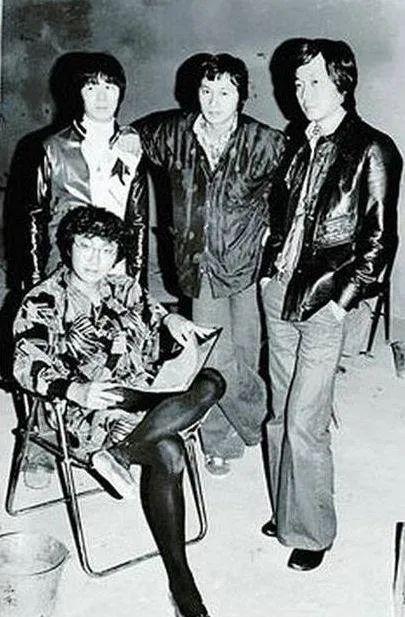 是拍了几个烂片没错，但骂梁朝伟我不同意