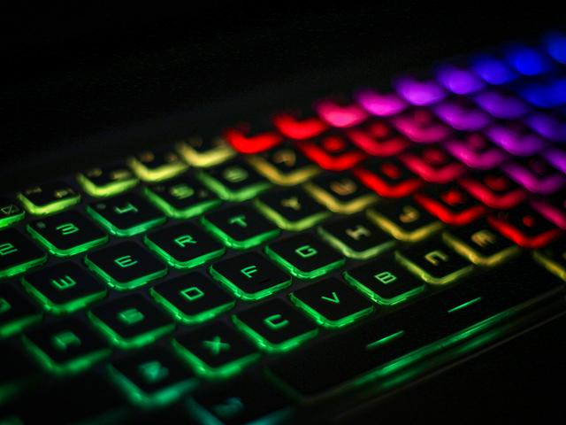 7nm RX 5500M战力如何？微星先锋Alpha 15游戏本评测