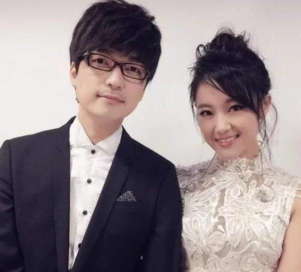 骗了我们4年的组合，明明私下已经领证，却还一直装成“兄妹”