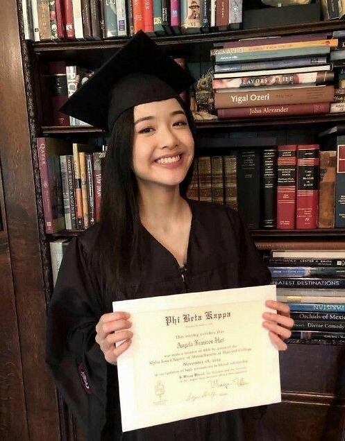 24岁网红收养“皮包骨”女孩，当初被质疑炒作，如今怎么样了