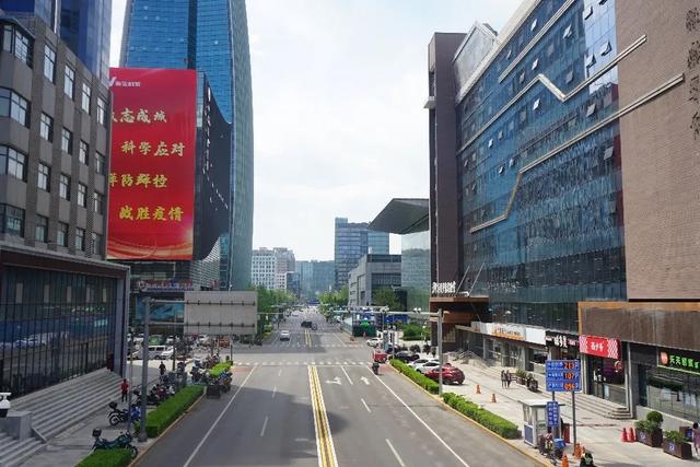 疫情下北京大学周边店铺的生存实况——亏损、