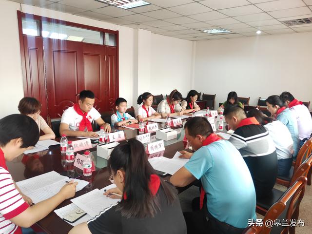 �����Ÿ�����ί�ٿ�ѧϰ�᳹ϰ��ƽ��������й������ȷ�ӵڰ˴�ȫ�����������ž���ר����̸��