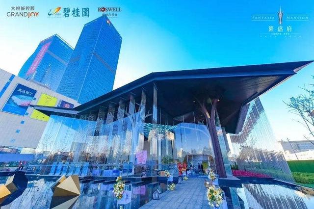 寸土寸金的昆明一环，碧桂园占了两个新盘