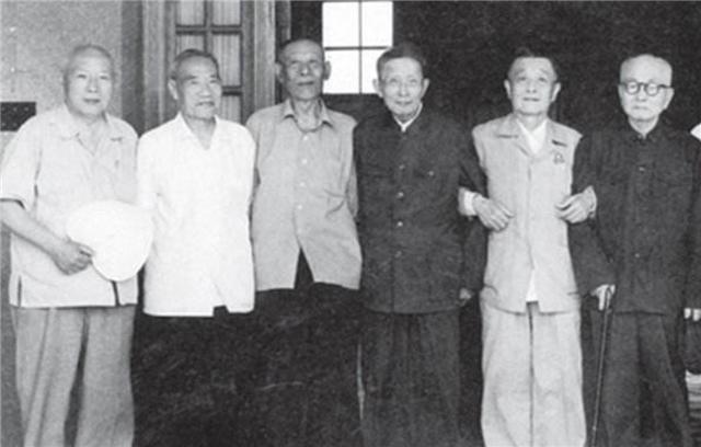 解放战争，这5位黄埔一期名将被俘，他们都是谁？结局如何