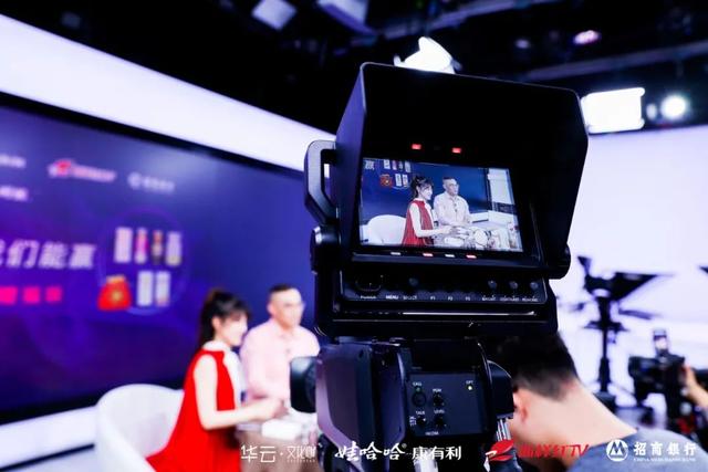 观看破百万！连抖音官方都赞不绝口的宗庆后直播，到底做对了啥？