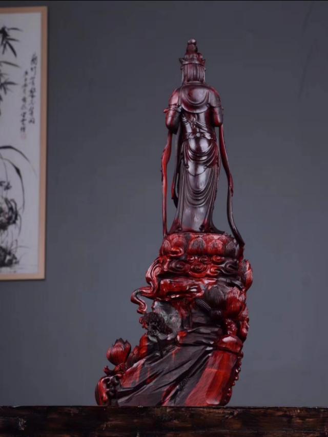 ��������վ������Ǵ��ұ�������ֹ���ľ��̣�