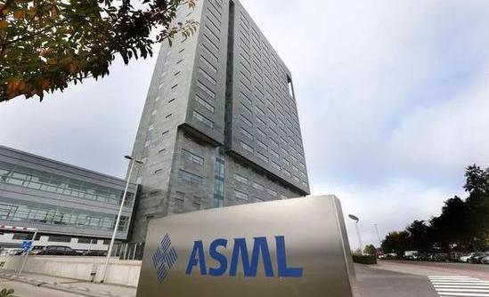 中国第二台国产光刻机已被研发出来，那为何要坚持自主研发？