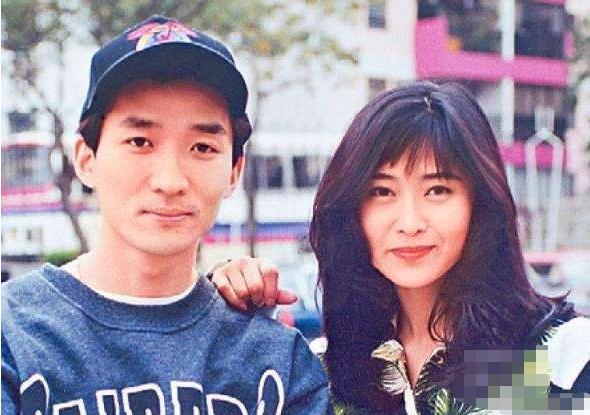 1985年,首届亚洲小姐选美,冠亚军皆没落,季军却靠