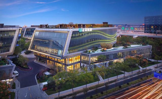 正荣服务全球发售2.5亿股，正荣地产千亿销售的背后