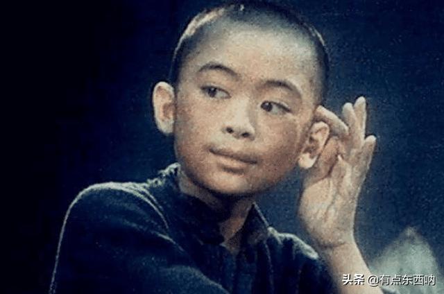 因“样貌丑陋”，李小龙都没将其带火，如今儿子却扬眉吐气