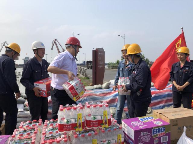 光大银行南昌分行积极行动支援抗洪抢险工作