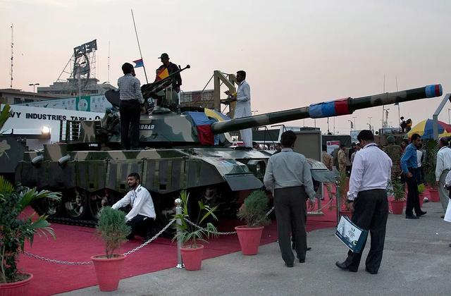 �����й���Ϊ�ΰͻ�˹̹�������Ƿ�չ���������ڲ�ԭ��Σ������