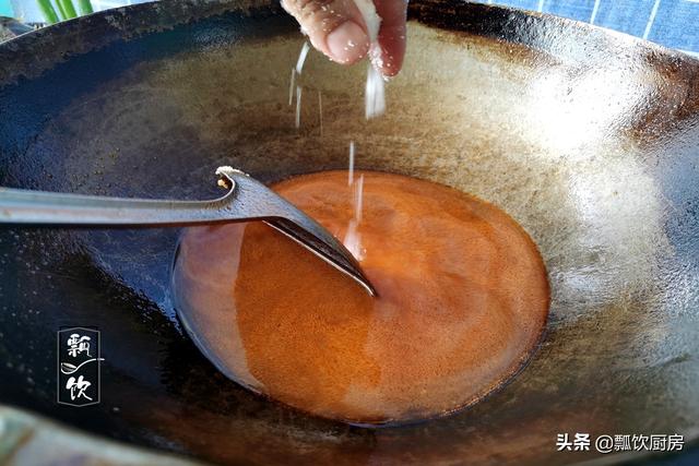 爱吃虾做不出好味道，按照这做法，让人胃口大开，连皮都吃掉