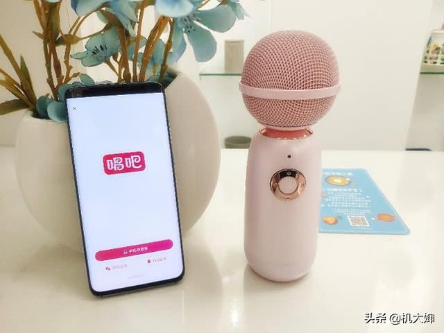 李佳琦推荐100%好评，完全不输KTV的麦克风，网友