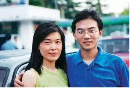 原央视主持郎永淳，因“一时疏忽”入狱，如今身份让人羡慕