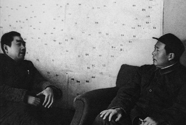 毛主席用两颗原子弹，轻松将美国、苏联的威胁