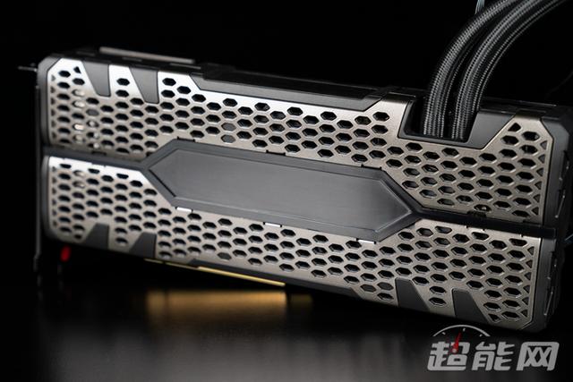 第一款一体式水冷RTX显卡，映众RTX 2080 Ti冰龙黑金版显卡评测