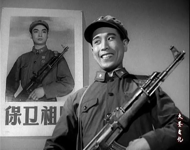1956年张良因《董存瑞》爆红，一人却写信痛骂，一看署名激动万分