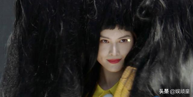 《奔跑吧》首期时装秀，何穗被坑，Baby被宠爱，而他们脸都没看见