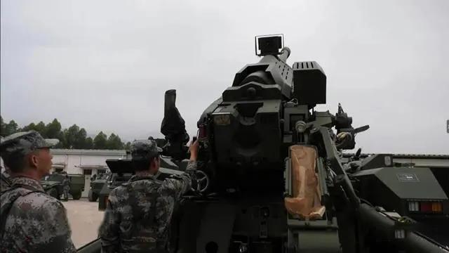 东部战区这种炮为啥引起如此轰动？说说炙手可