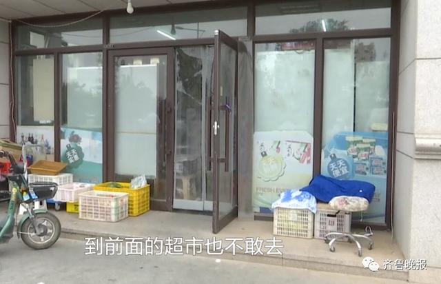 天降锅碗瓢盆自行车，济南一小区22楼花式抛物