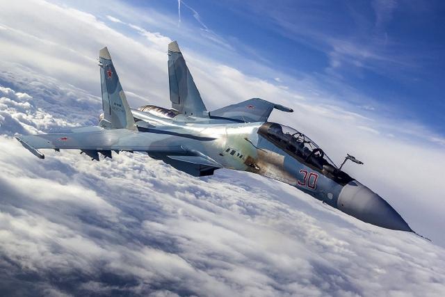 歼10出口最大障碍是它，头号对手威胁全面制裁，