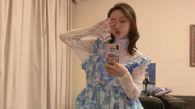 姜贞羽含泪发文退赛，《创3》失去“异域”美女