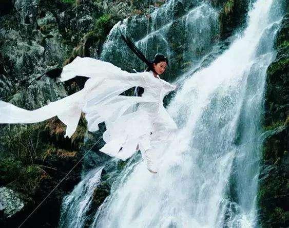 这些难得一见的片场照，保证有一大半你没见过