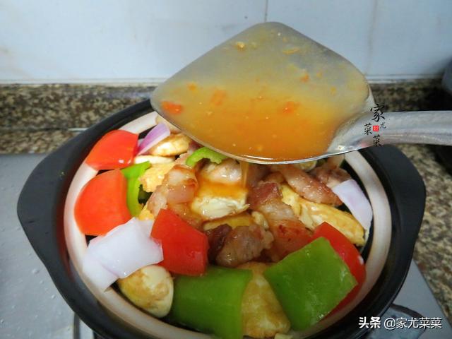 五花肉和豆腐最好吃的做法，家人连吃几碗米饭，你拿红烧肉我不换