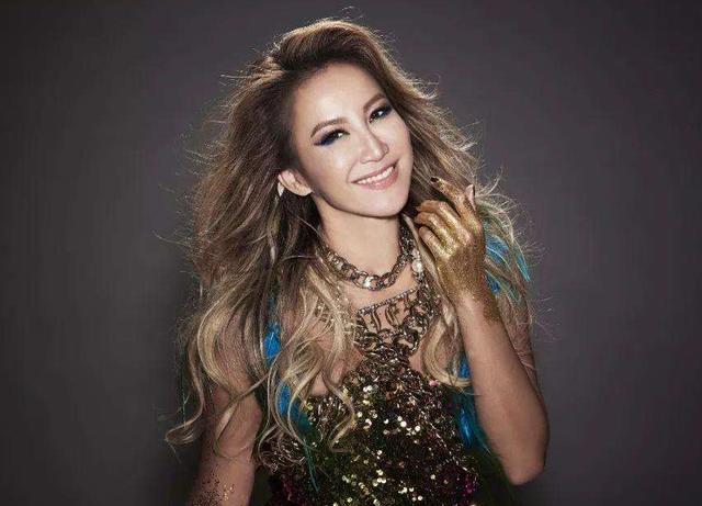 天后李玟疑似离婚！9年豪门生活疑似终结，发文称要治疗破碎的心