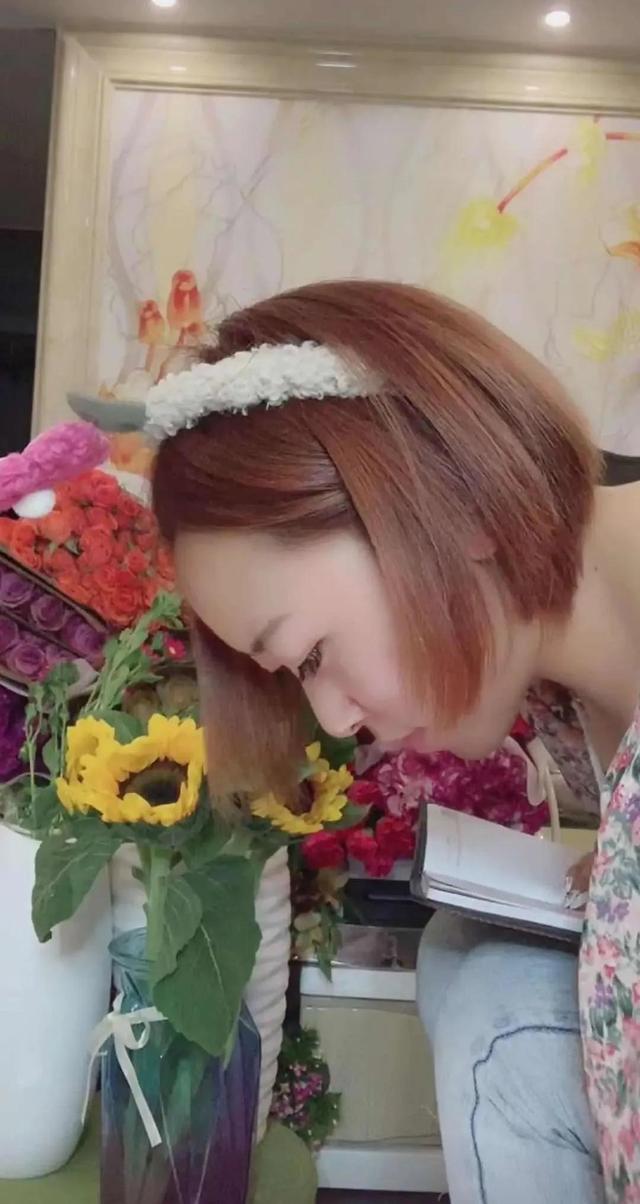 一束鲜花的进城之路：98天后，30%鲜花凋谢在路上