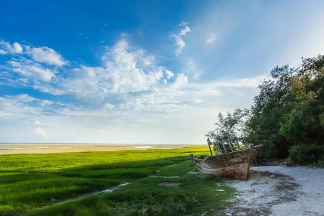 这个夏天值得去的滨海小城，海景秒杀海南厦门