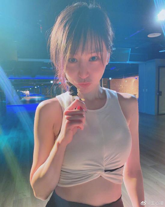 甜心教主变成赵四？37岁王心凌脸僵不敢认！和富