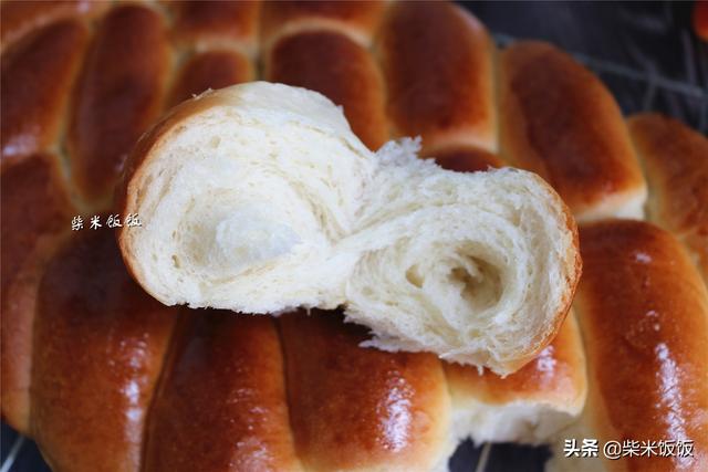 ​做面包，用它和面，面包柔软拉丝，放3天也不硬，比买的好吃