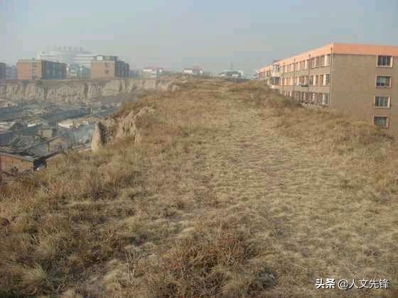 你见过修缮以前的大同古城墙吗？