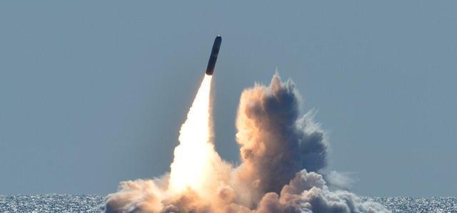 俄警告美国，通过潜艇发射的一切弹道导弹袭击