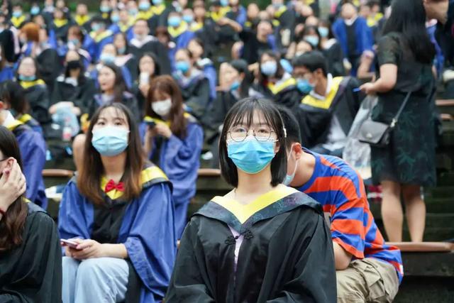 拥抱改变｜校长张宗益在重庆大学2020届学生毕业典礼上的讲话
