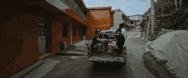 如果贾樟柯周星驰也要摆摊......