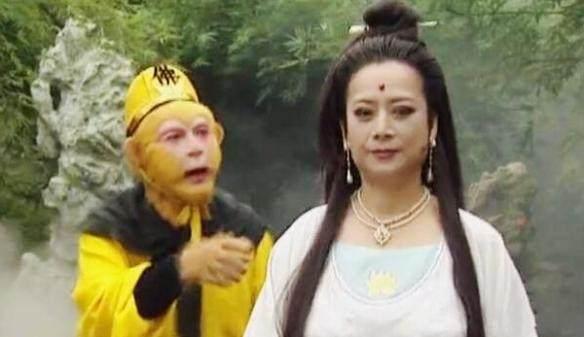 唐僧师徒通天河遇鲤鱼精 观音菩萨不着衣妆前往