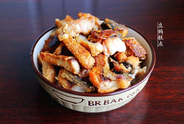 孩子考试，多吃鱼，学会这2招，鱼肉入味鱼皮不破，真好用