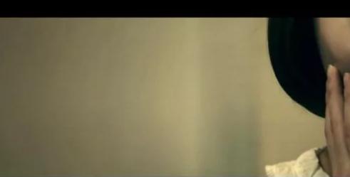 日本惊悚短片《态度娃娃》，你有勇气打碎自己