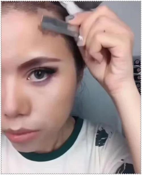 大神仿妆“寡姐”？开局：别侮辱我女神，看到最后：抠人家脸了？