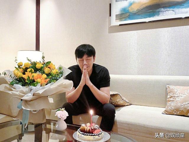 秦昊登上热搜的背后，不只靠自己，还有另外两