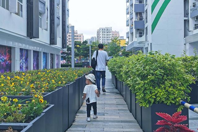 火火兔智能早教故事机：是老师是玩伴，更是哄娃利器