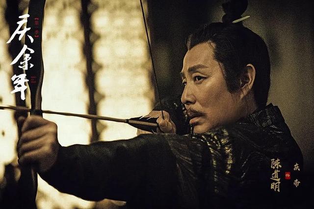 《一地鸡毛》演员现状对比，男主陈道明依然活跃，女主嫁给了导演