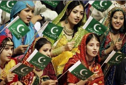 印度小伙来中国装成巴基斯坦人受到热情款待。