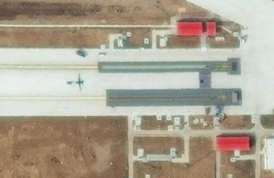 076����������׼��ĸ�����λ����б�װ壬�����������ػ����Ͻ�