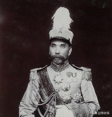 他是天津籍上将，曾主审过唐山的“杨三姐案”，还曾被周恩来怒怼