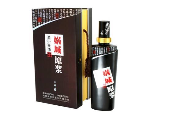 黑小麦酿酒爽口绵柔飘香万里