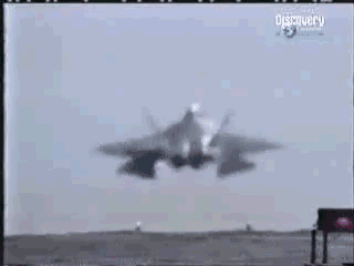 重磅突发！一架参加抗疫飞行表演的F-22A战斗机坠